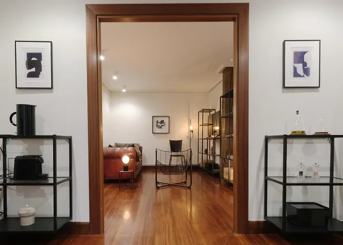 Cornerstone, En Casco Viejo