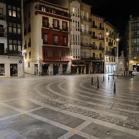 Cornerstone, En Casco Viejo Bilbao